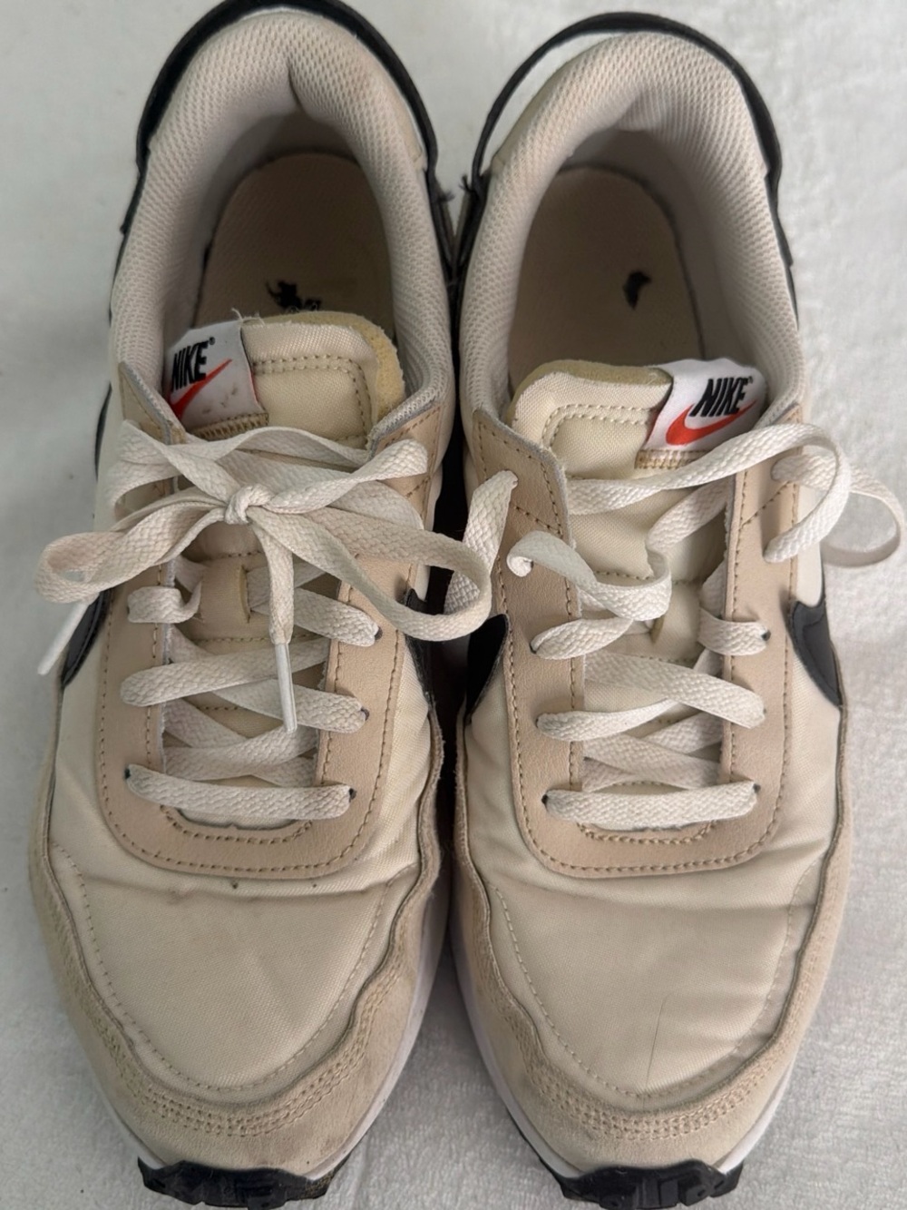 Nike Cream and Black Low-Top Retro Runner Sneakers